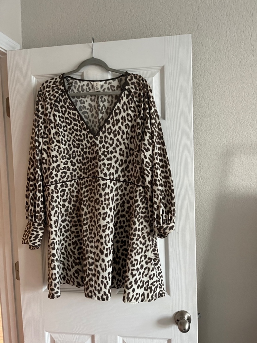 Leopard Print V‑Neck Tunic Dress - Cream & Brown